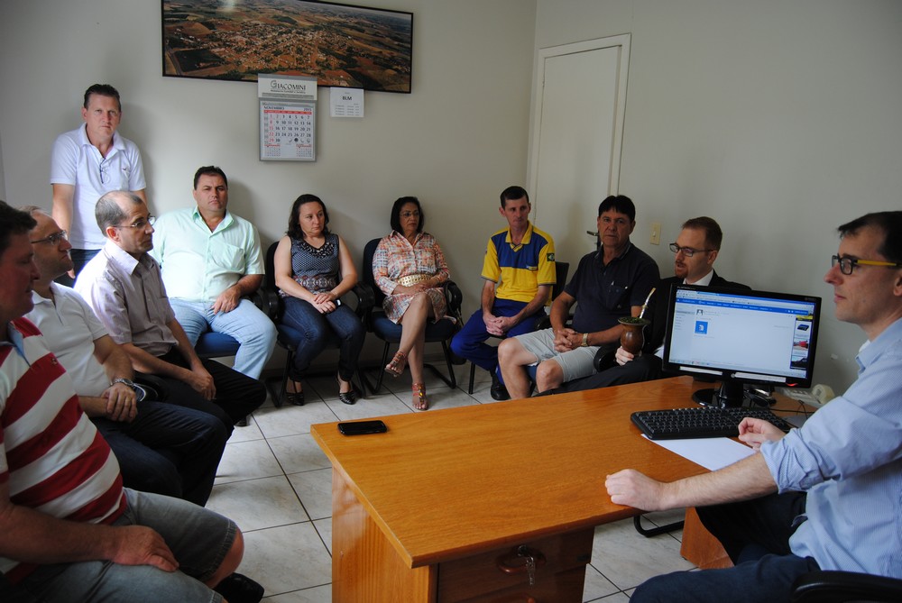 Juiz Federal natural de Constantina participa de reunião das comissões da Câmara