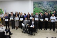 LEGISLATIVO PRESTA HOMENAGEM PARA CONSTANTINENSES 