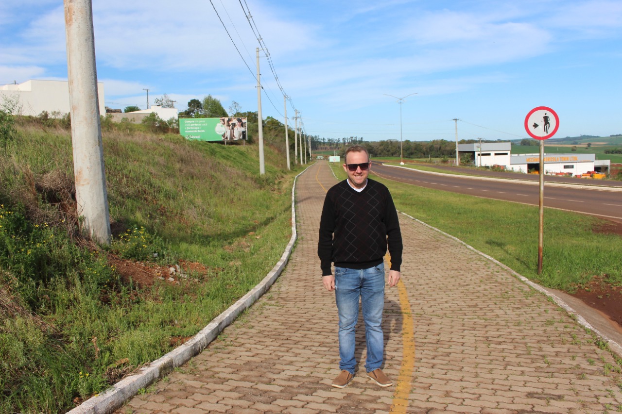 VEREADOR EDE DESTACA RECURSO PARA A ILUMINAÇÃO DA CICLOVIA 