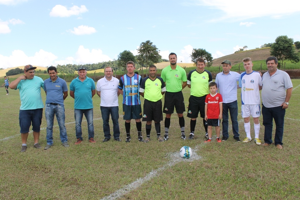 Vereadores Participam da Abertura da Taça 58 Anos de Constantina